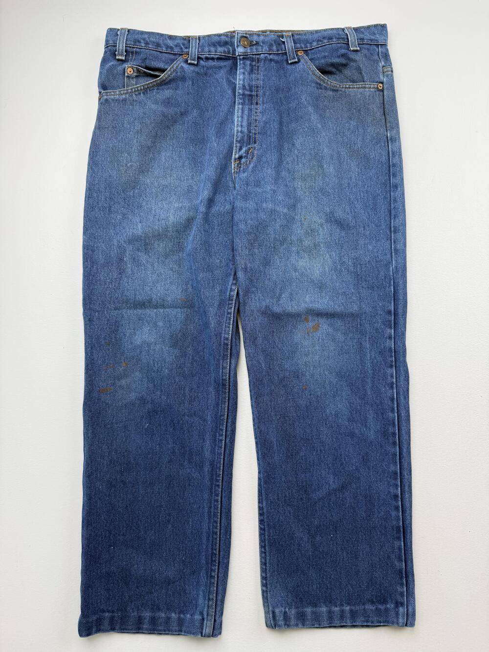 Vintage Levis Jeans Mens 38x30 Blue Med Wash Denim Straight Leg USA VTG